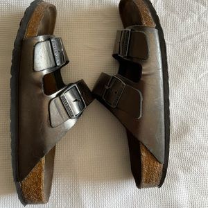 Birkenstocks leather Arizona metallic size 9 40 Just got back from the shoe shop
